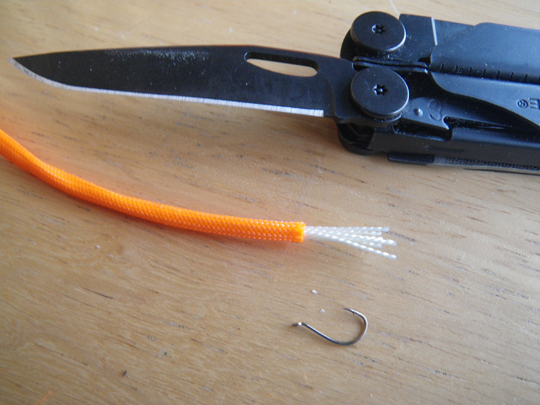 Paracord lure
