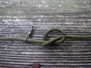 Paracord trotline overhand knot